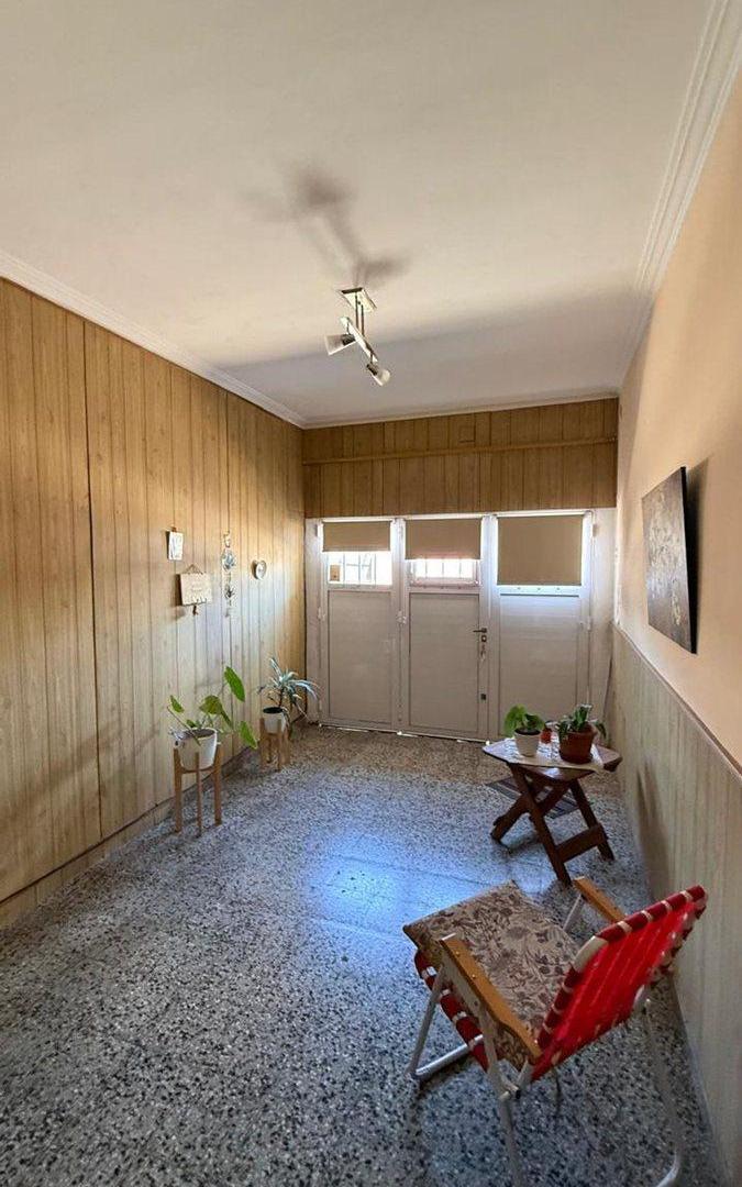 Foto de SE VENDE CASA CON PATIO Y COCHERA + DPTO EN P.A., imagen 5