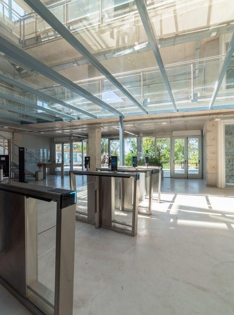 Foto de OFICINAS EN VENTA ETAPA II - RIO ARRIBA 2° PISO, imagen 1
