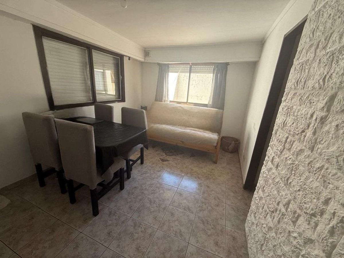 Foto de DEPARTAMENTO EN VENTA 2 DORM SOBRE BV GALVEZ!, imagen 1