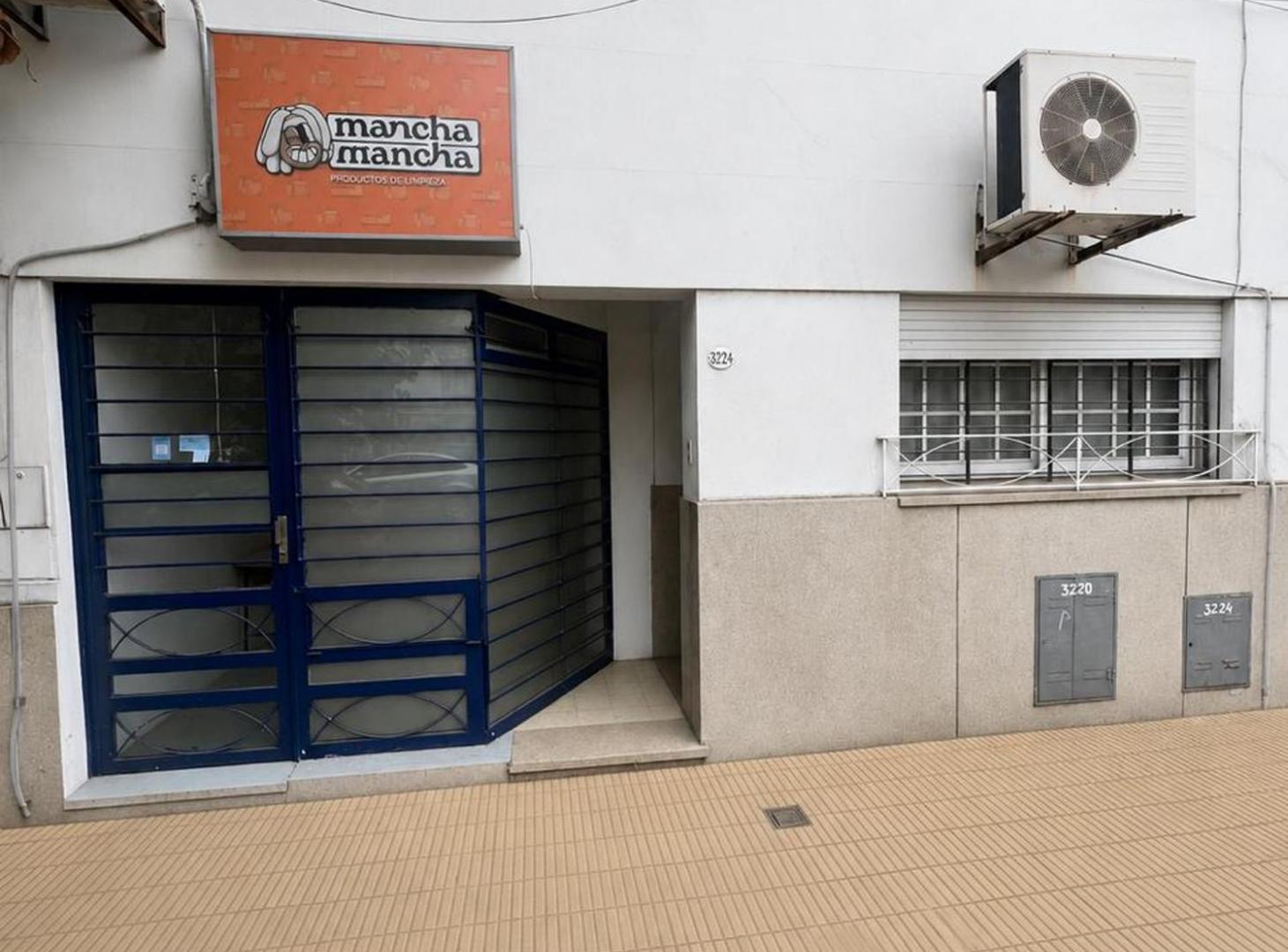 Foto de PH CON LOCAL COMERCIAL EXCELENTE UBICACION, imagen 2