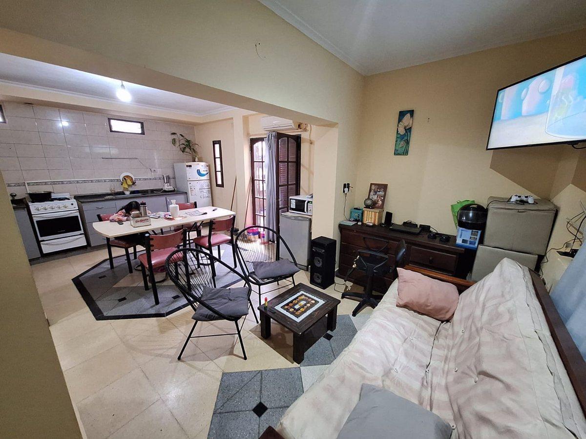Foto de VENTA DE DESARROLLO 4 DEPTOS IDEAL P/INVERSIÓN, imagen 4