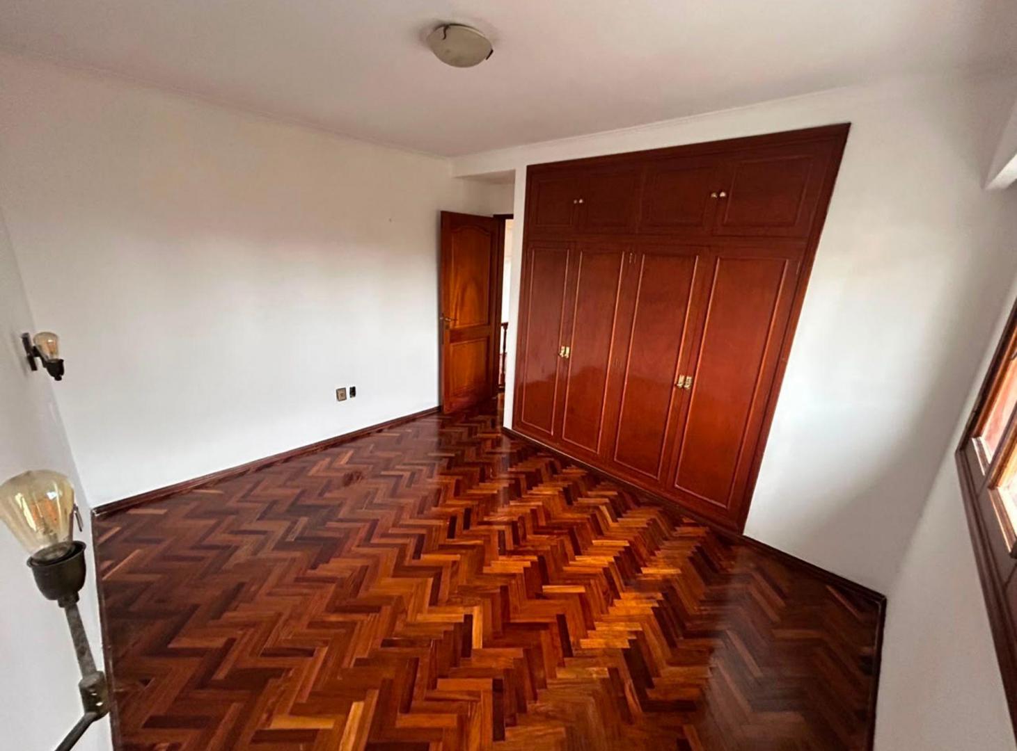 Foto de Alquiler planta alta 2 dorm. a metros de Bv Galvez, imagen 4