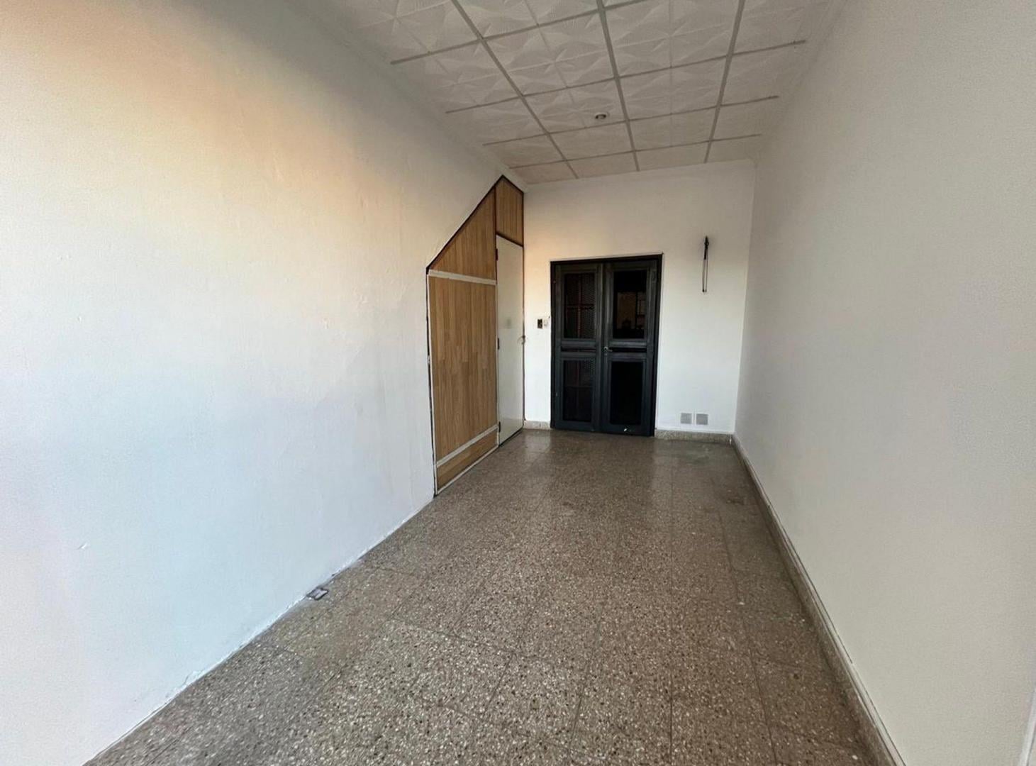 Foto de SE VENDE CASA /PLANTA ALTA/ LOCAL SOBRE AVENIDA, imagen 5