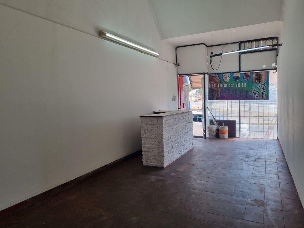 Foto de ALQUILER LOCAL COMERCIAL SOBRE AVENIDA, imagen 5