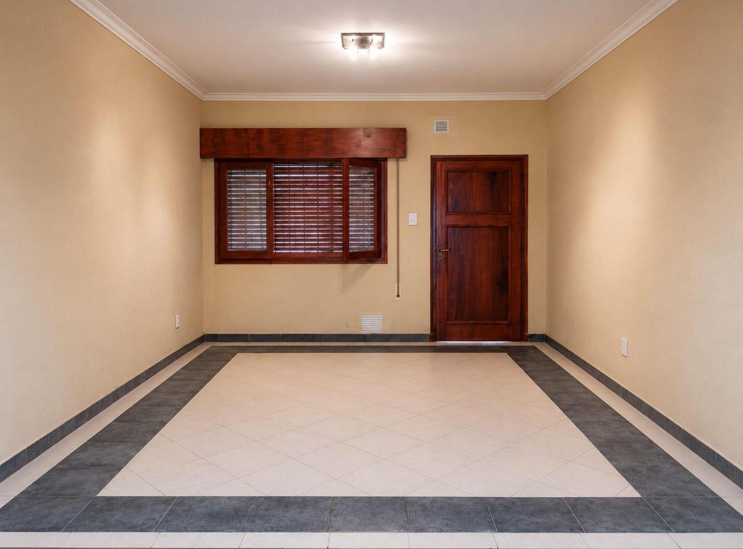 Foto de Oportunidad para inversores | Casa + 8 cocheras, imagen 1
