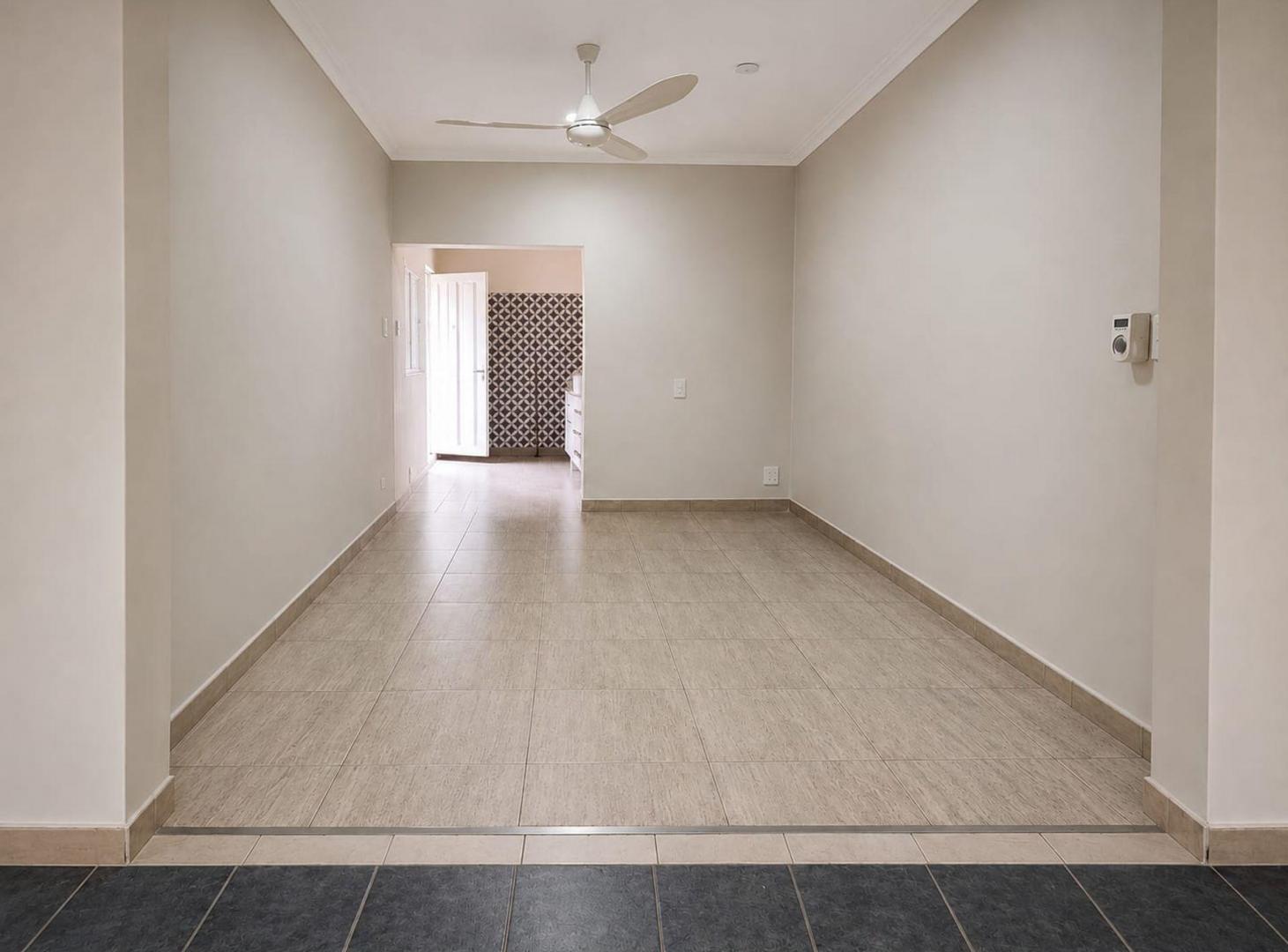 Foto de Oportunidad para inversores | Casa + 8 cocheras, imagen 5