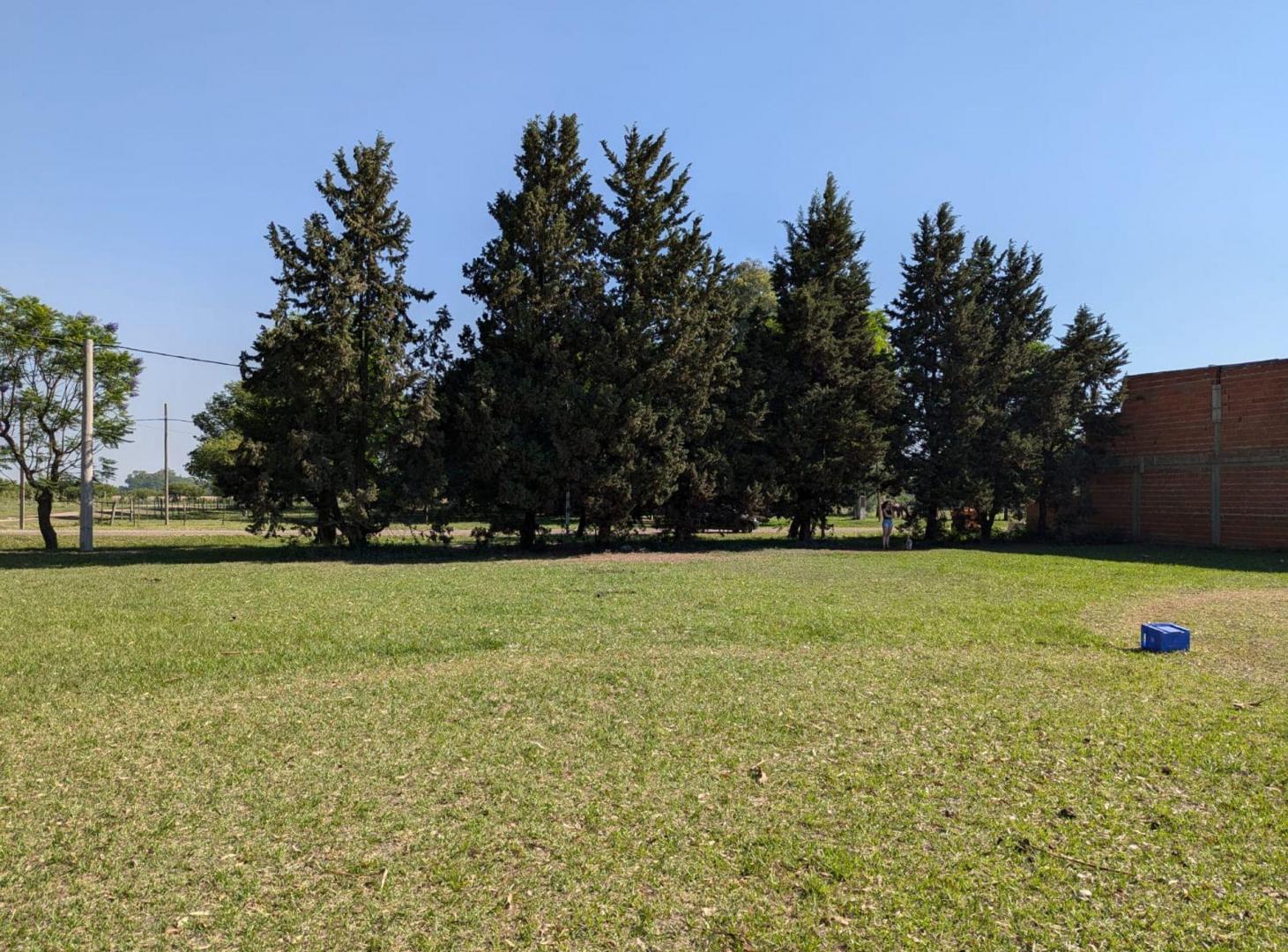 Foto de SE VENDE LOTE EN GDOR CANDIOTI! BUENA UBICACION, imagen 3