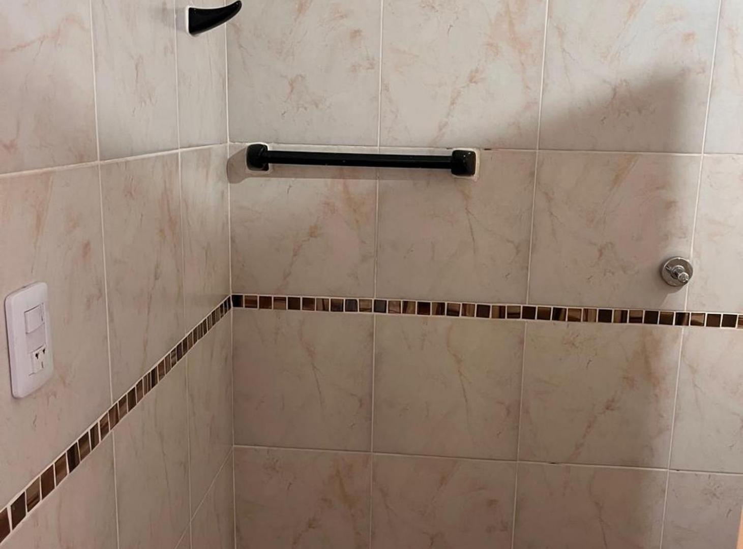 Foto de ¡ALQUILER DE LOCAL COMERCIAL EN AV. ZEBALLOS 3025!, imagen 3