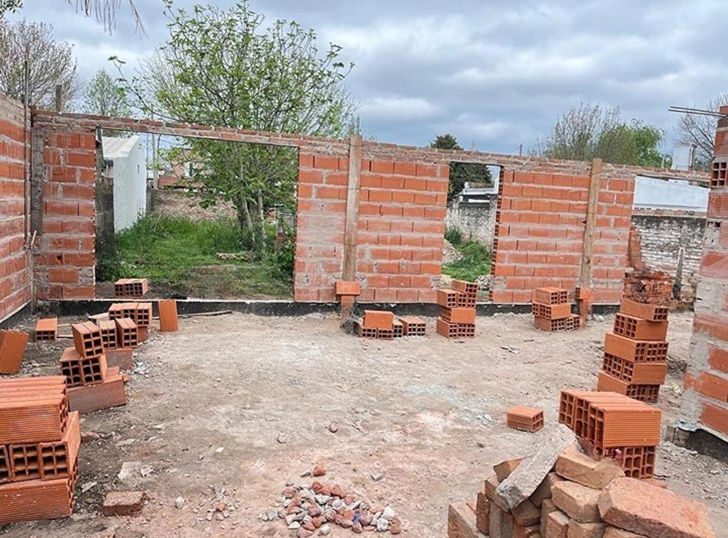 Foto de SE VENDE LOTE + CONSTRUCCION, imagen 3