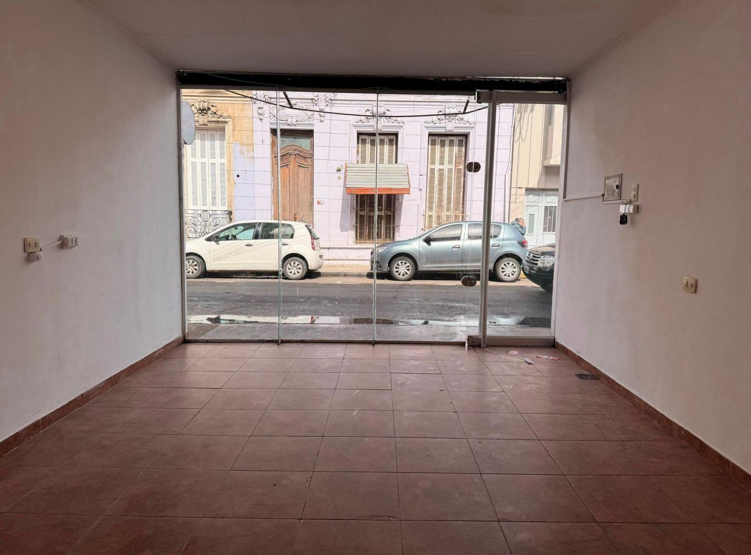 Foto de ALQUILER - LOCAL COMERCIAL CENTRO, imagen 4
