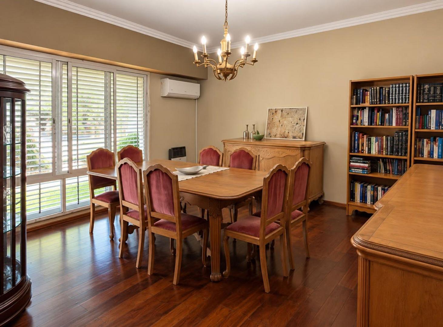 Foto de VENTA CASA EN B° 7 JEFES A METROS DE LA COSTANERA, imagen 2