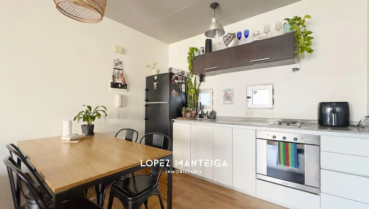 Monoambiente con balcón Venta en Villa Urquiza 4