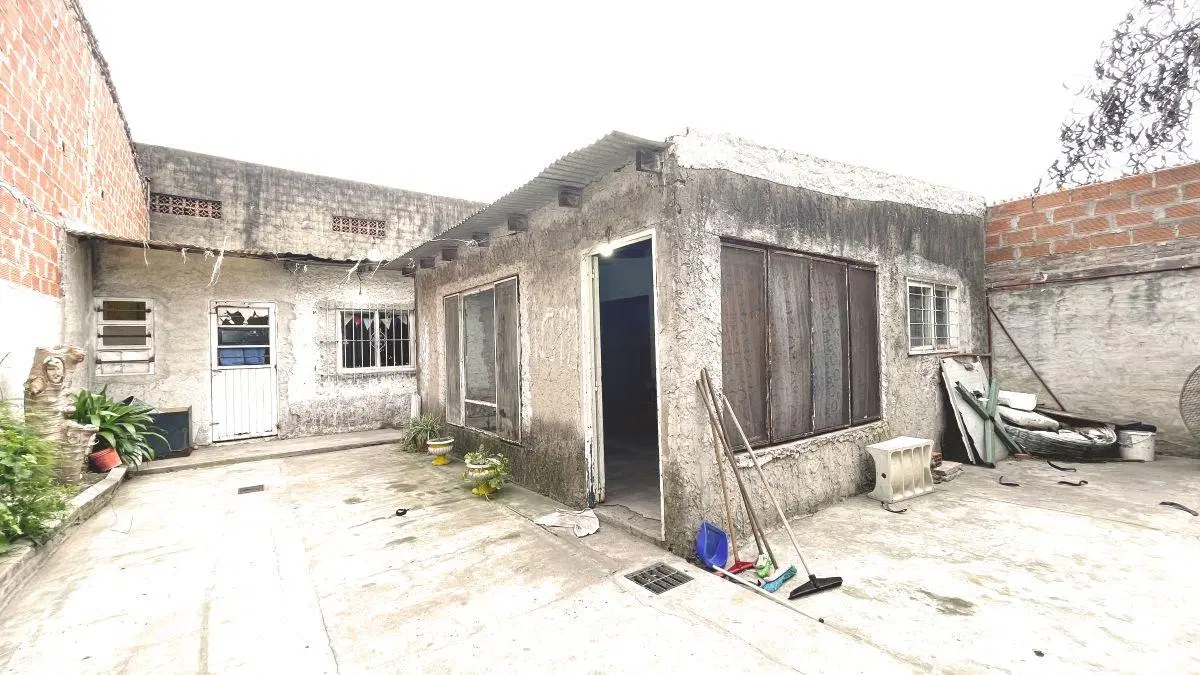 Local con vivienda en Venta en Pablo Nogués 8