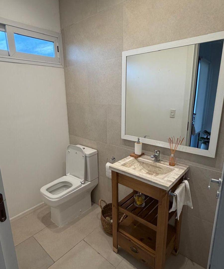 Foto de Casa 4 Ambientes con Jardín y Piscina Alquiler en San Sebastian, imagen 4