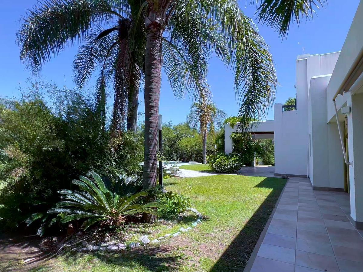 Villa Allende Golf 3
