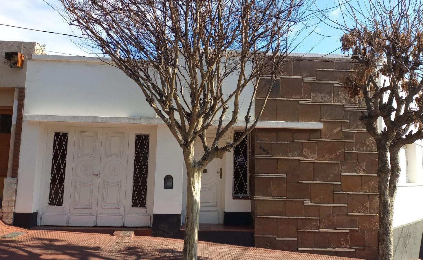 Casa en venta 3 dormitorios en barrio San Martin