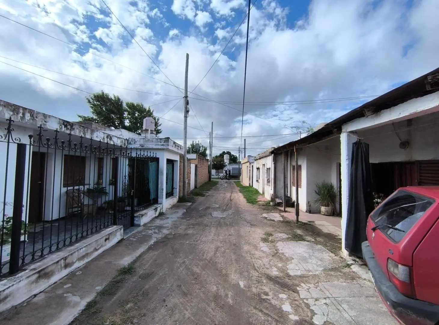 VENTA CASA DOS DORMITORIOS NUEVA ITALIA 2