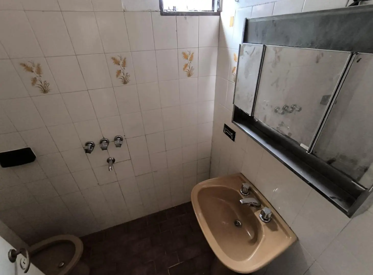 VENTA CASA DOS DORMITORIOS NUEVA ITALIA 8