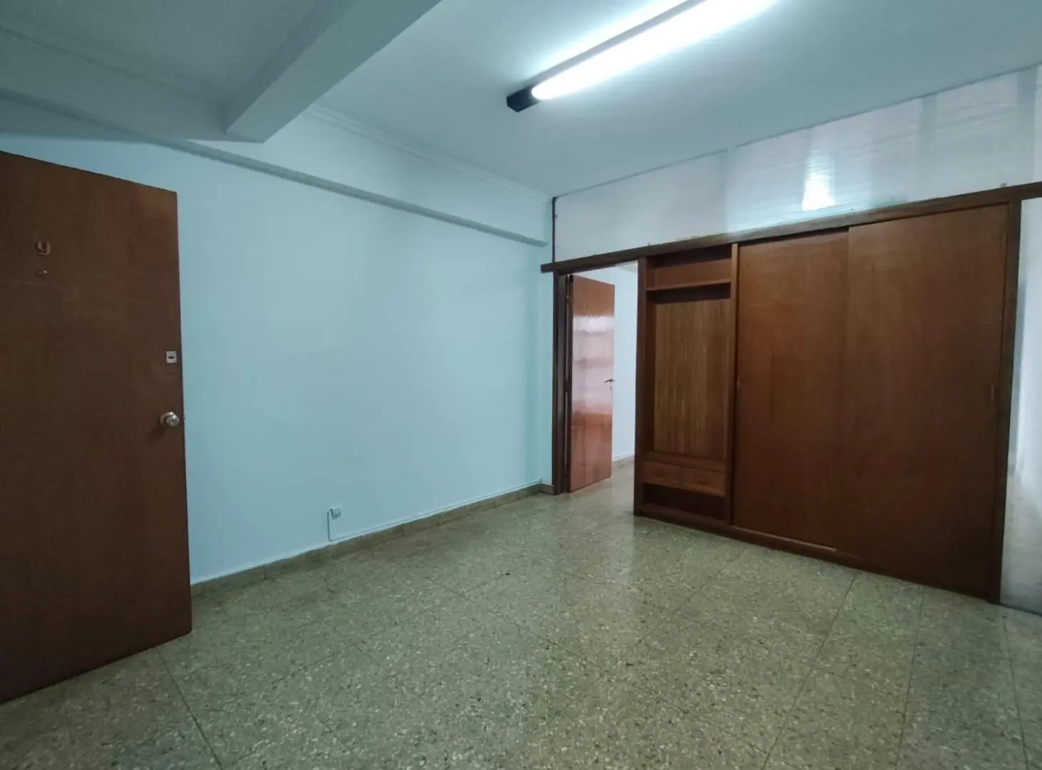 Oficina Comercial en venta o alquiler en Centro 3