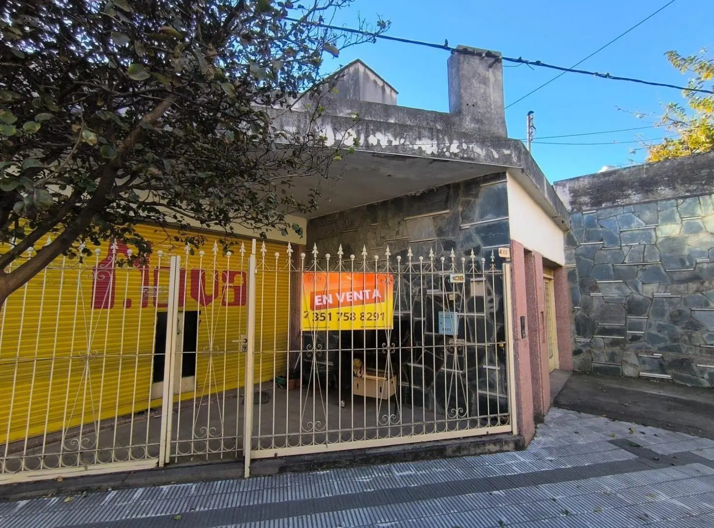 VENTA LOCAL PASO DE LOS ANDES AMPLIO TERRENO 5