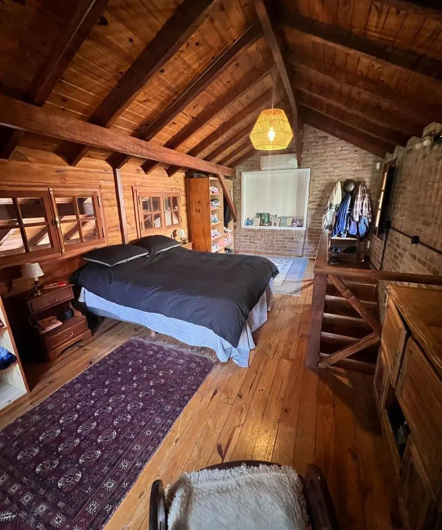 CINTRA ESQ. LOS ÁLAMOS  Exclusiva Casa de Diseño en el Corazón de Rivera Indarte 4