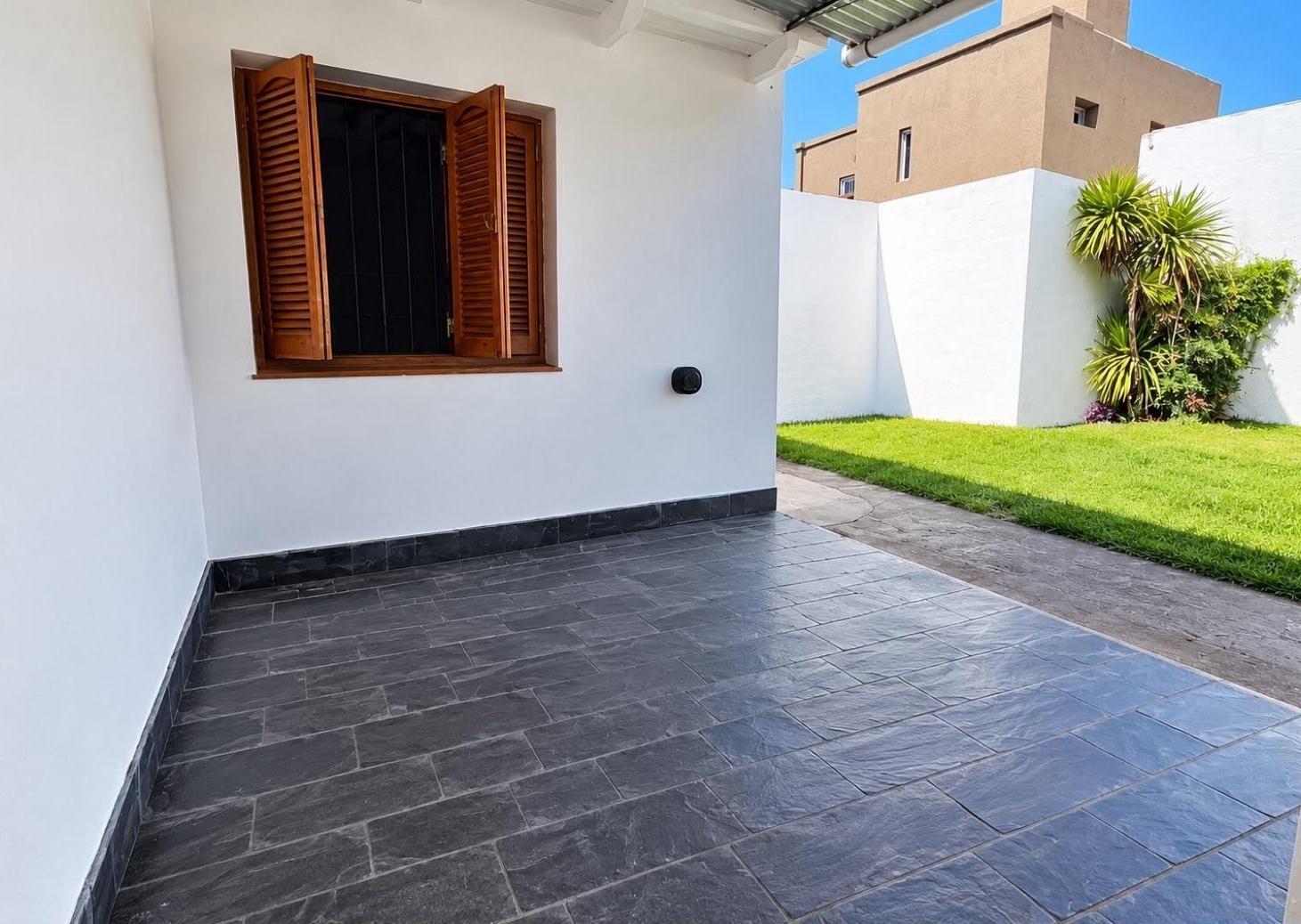 Foto de VENTA CASA EN CENTRO LA CALERA - 2 UNIDADES A MTS DE AV. VELEZ SARSFIELD, imagen 3