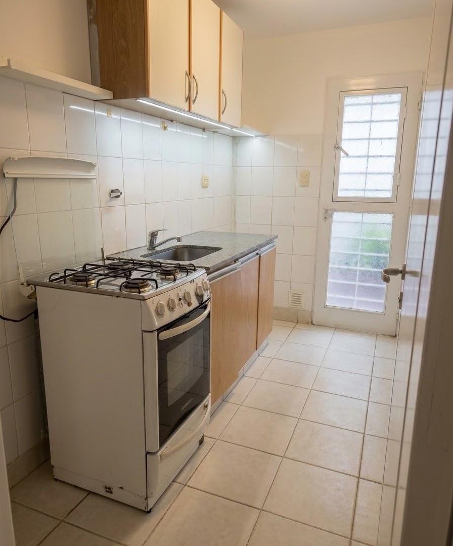 Foto de Alquiler Departamento 1 dormitorio con patio, imagen 1