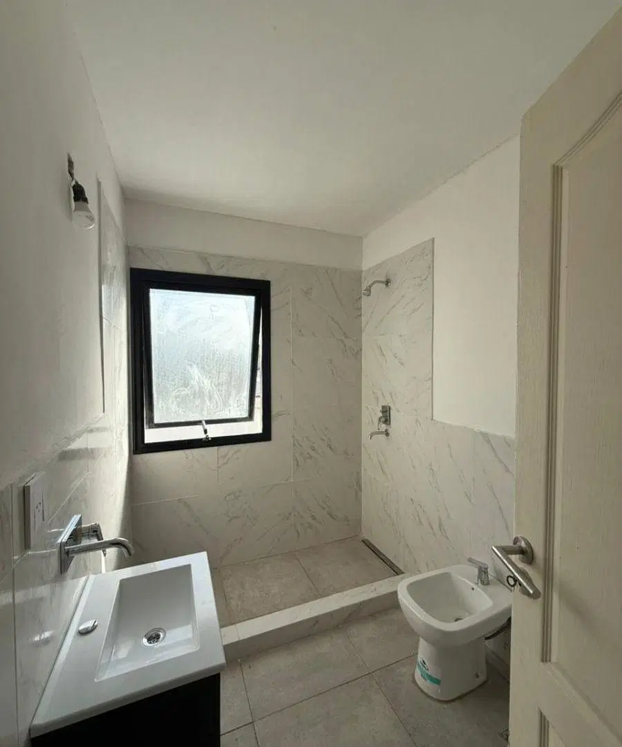 Alquiler Excelente Triplex 4amb A Estrenar,patio ,cochera 5