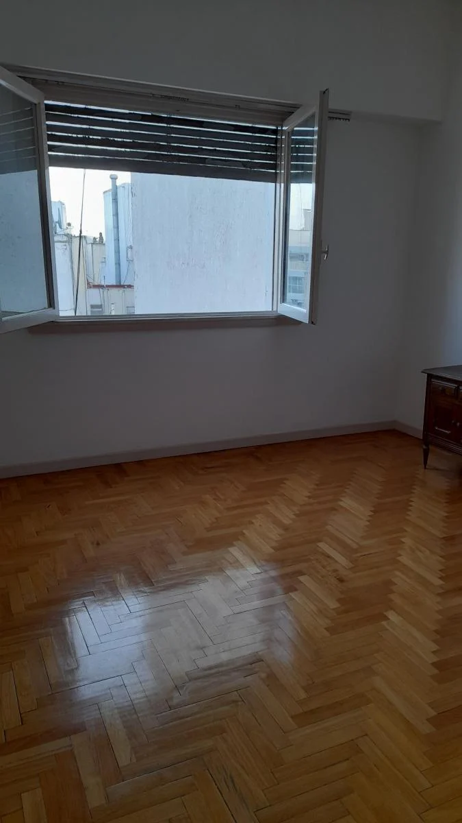 Venta depto. 2 amb c/dep. y terraza propia