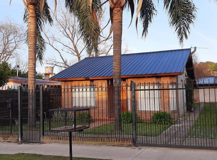 Casa en Venta - B° Peruzzotti - Pilar 1