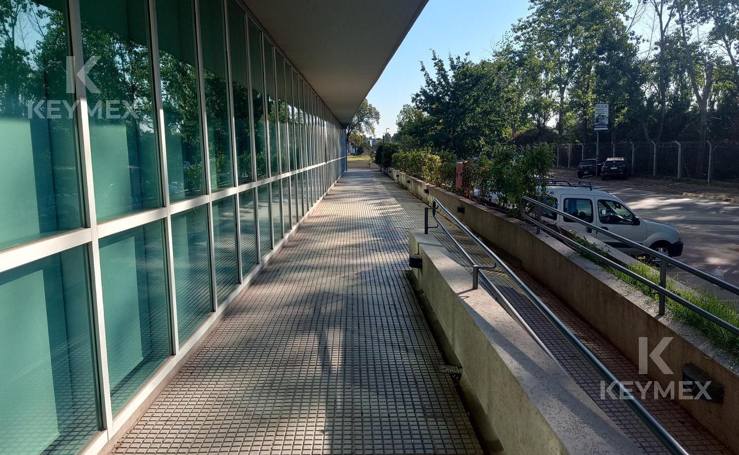 Alquiler Oficina - Sky Glass II- con Estacionamieto.