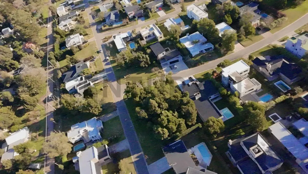 Venta de Lote de 920m² - Barrio Privado Las Prunas, Mar del Plata. 3
