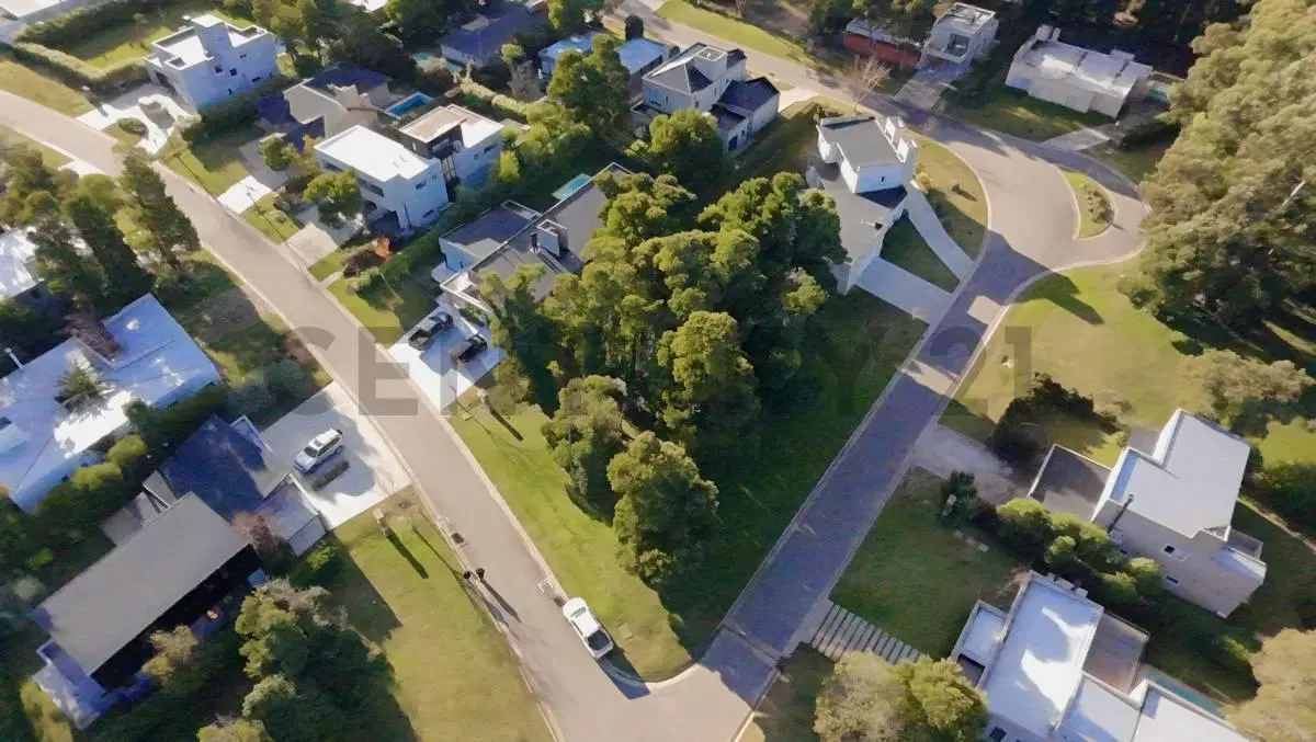 Venta de Lote de 920m² - Barrio Privado Las Prunas, Mar del Plata. 2