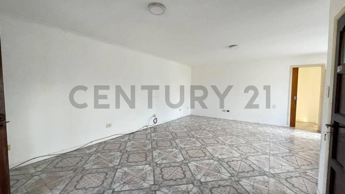 Foto de Venta de PH 3 ambientes al frente con entrada independiente en Barrio, imagen 4
