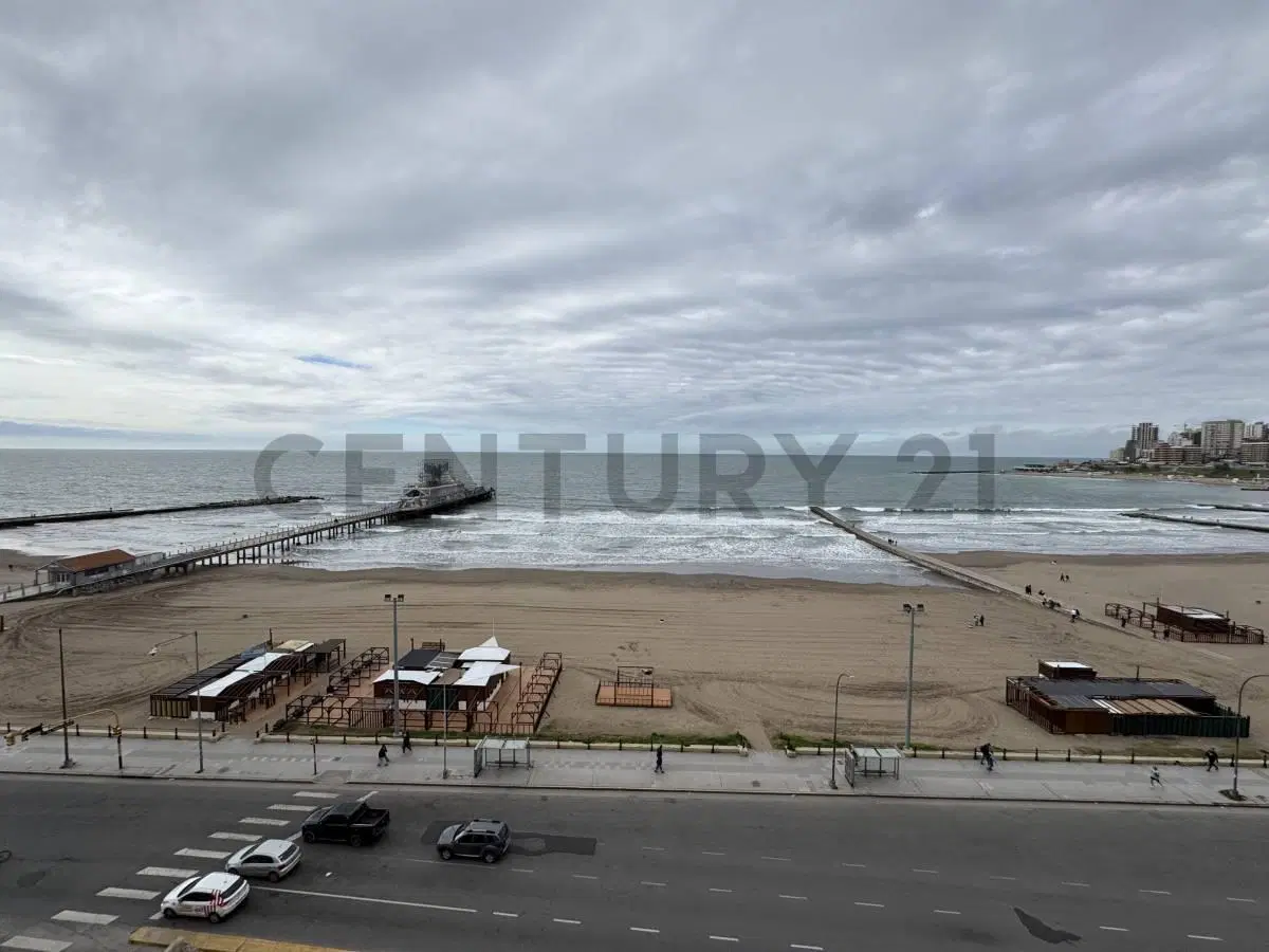 Venta de departamento de 2 ambientes frente al mar, Centro, Mar del Plata. 4