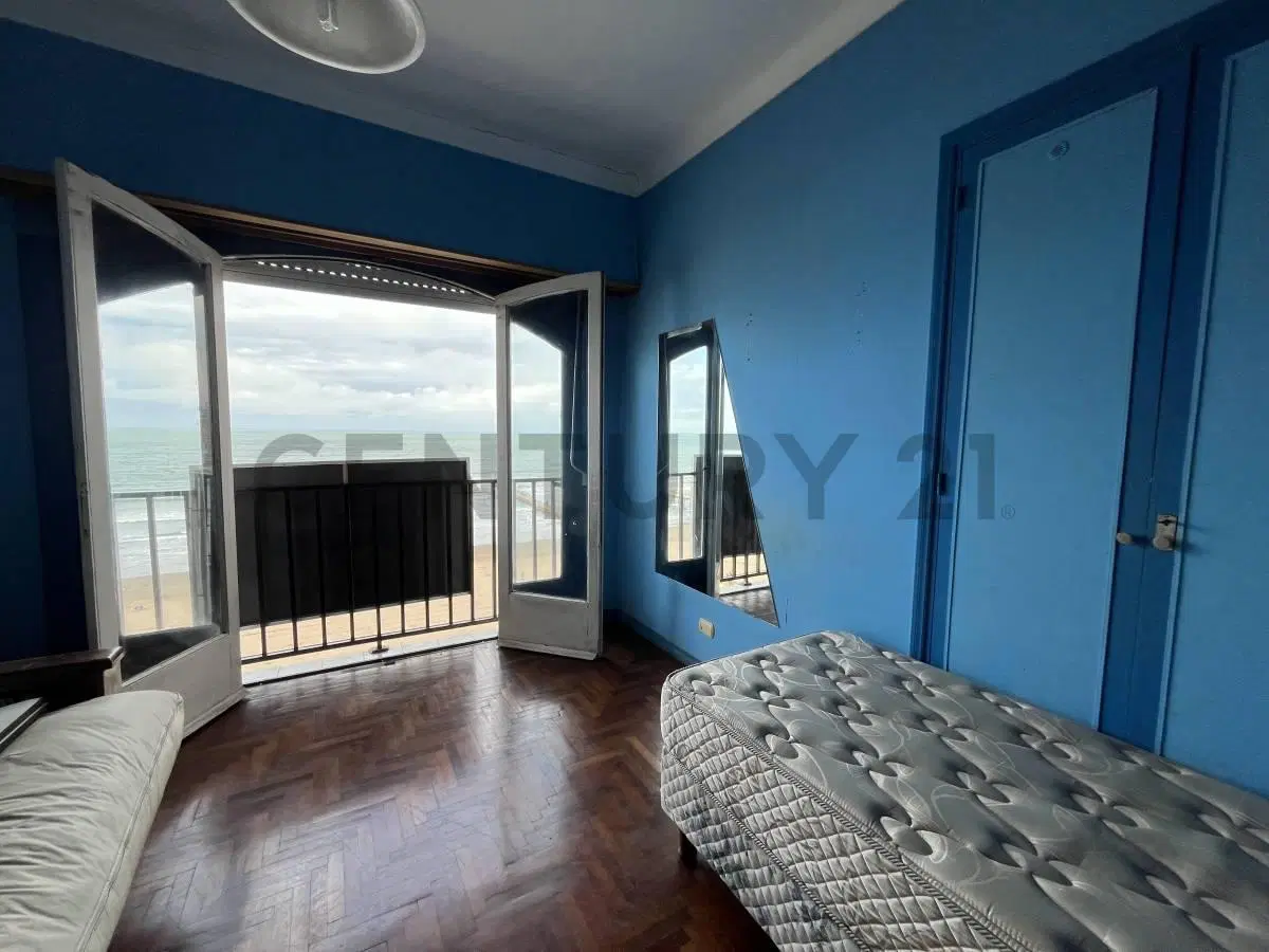 Venta de departamento de 2 ambientes frente al mar, Centro, Mar del Plata. 2