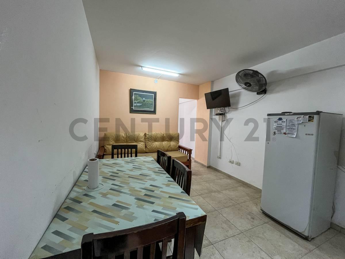 Foto de Venta de departamento de un ambiente con cochera, Centro, Mar del Plata., imagen 2