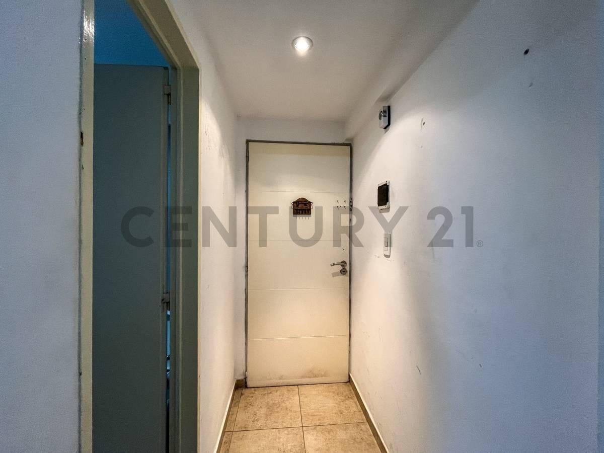 Foto de Venta de departamento de un ambiente con cochera, Centro, Mar del Plata., imagen 4