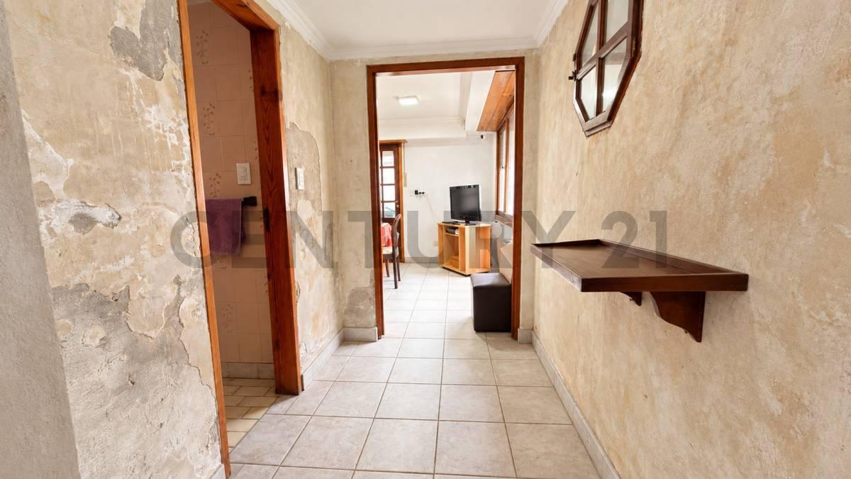 Foto de Venta de casa 6 ambientes con parque y quincho con parrilla, Los Andes, imagen 4