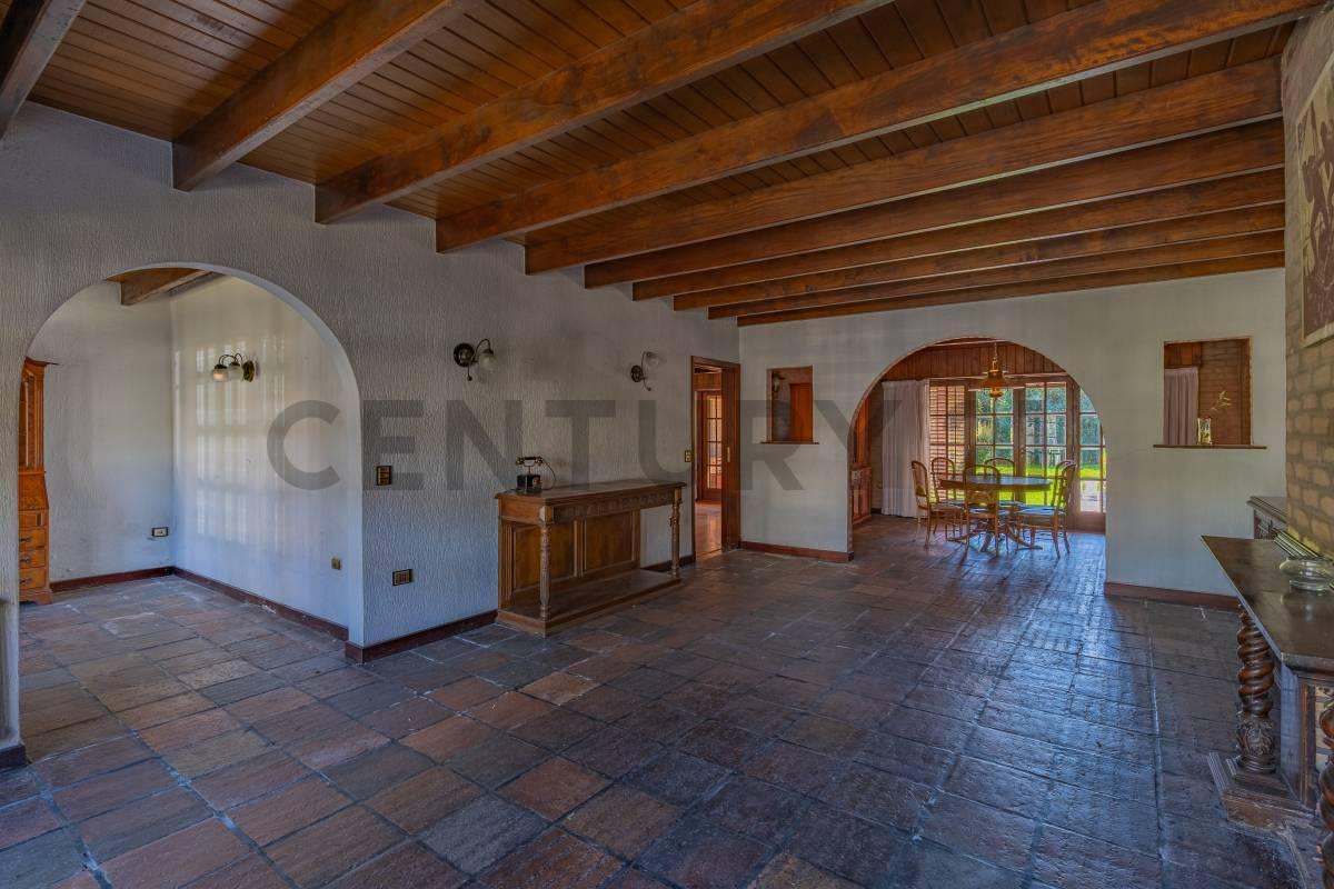 Foto de Venta de casa 5 ambientes, Los Troncos, Mar del Plata., imagen 2