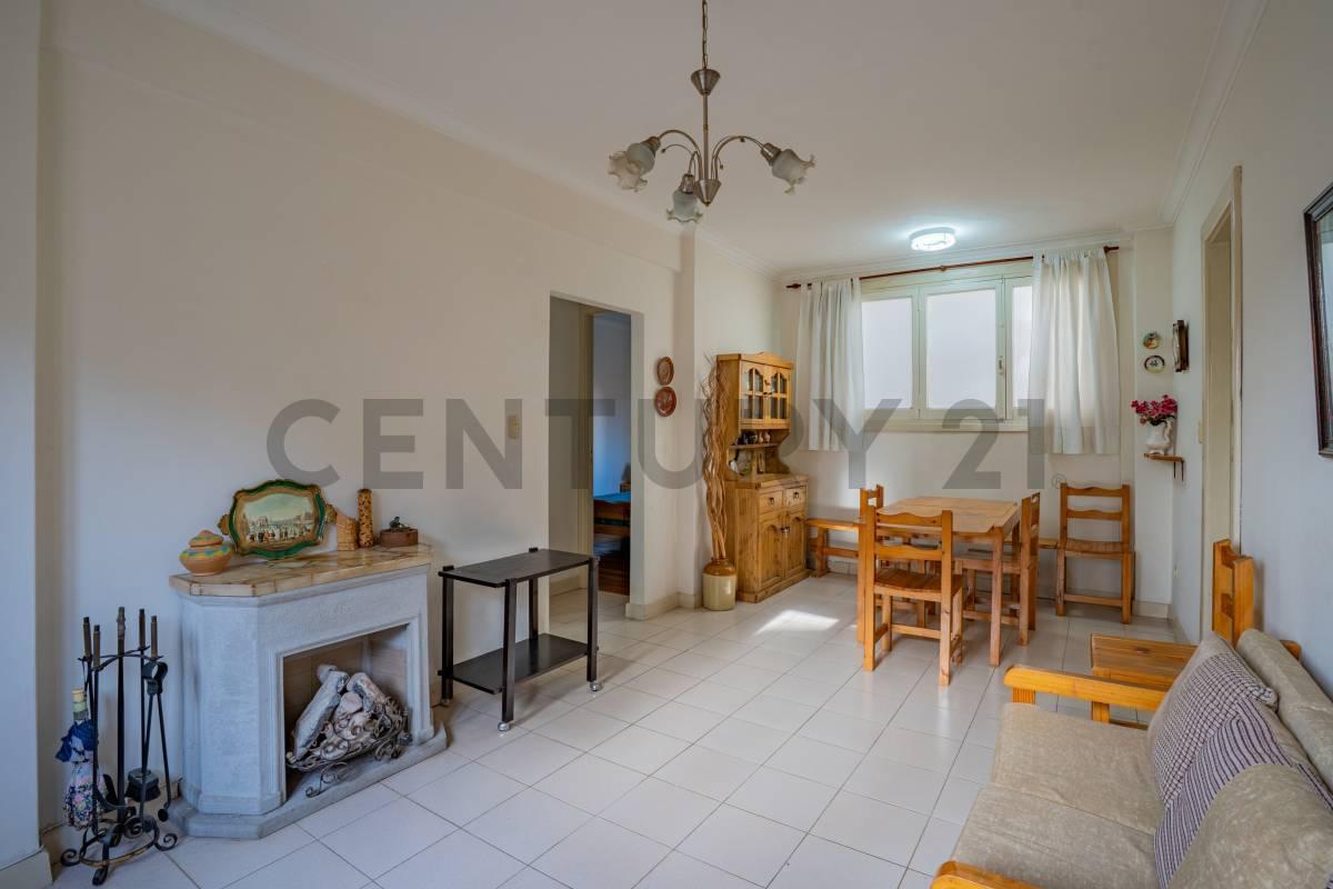 Foto de Venta de PH 3 ambientes con terraza propia, La Perla, Mar del Plata., imagen 1