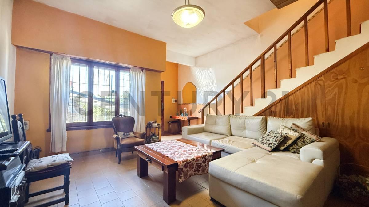 Foto de Venta de Duplex 5 ambientes a una cuadra del Mar, Faro, Mar del Plata., imagen 3