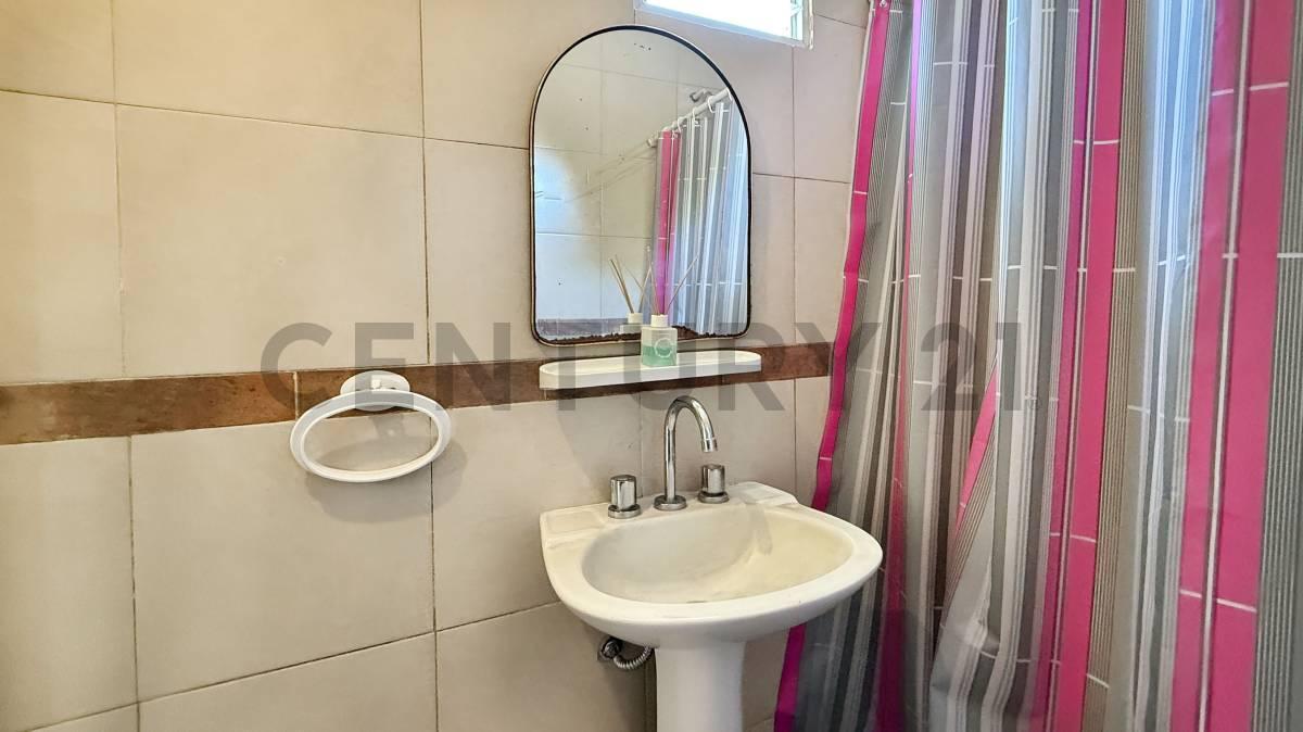Foto de Venta de casa con jardin apto credito, Barrio Juramento, Mar del Plata., imagen 2