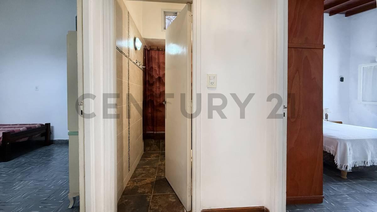 Foto de Venta de casa 5 ambientes con parque apta crédito, Caisamar, Mar del, imagen 5