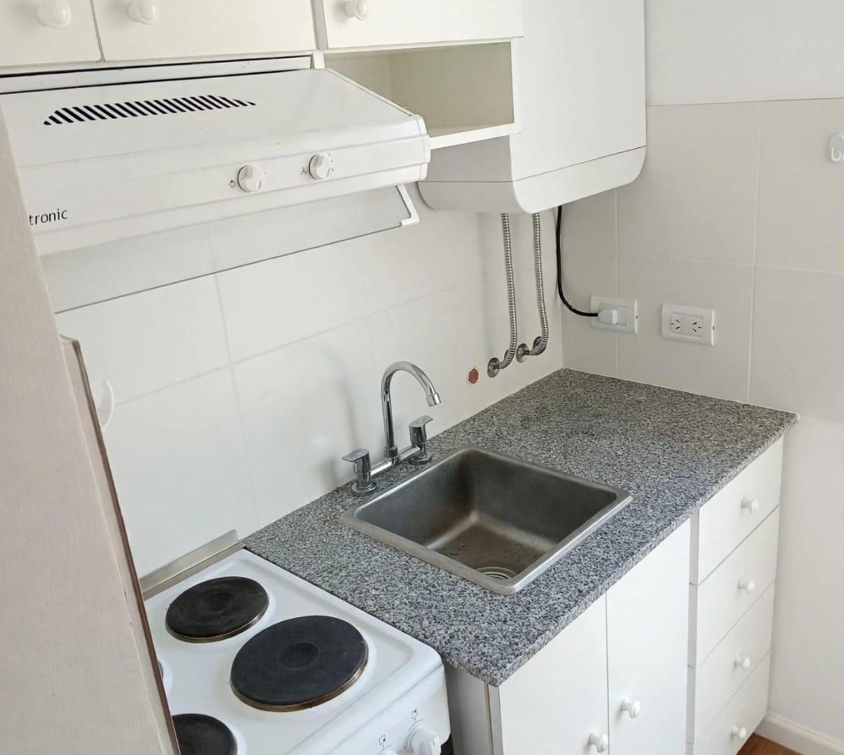Foto de Venta de departamento monoambiente con cochera, Punta Mogotes, Mar del, imagen 4