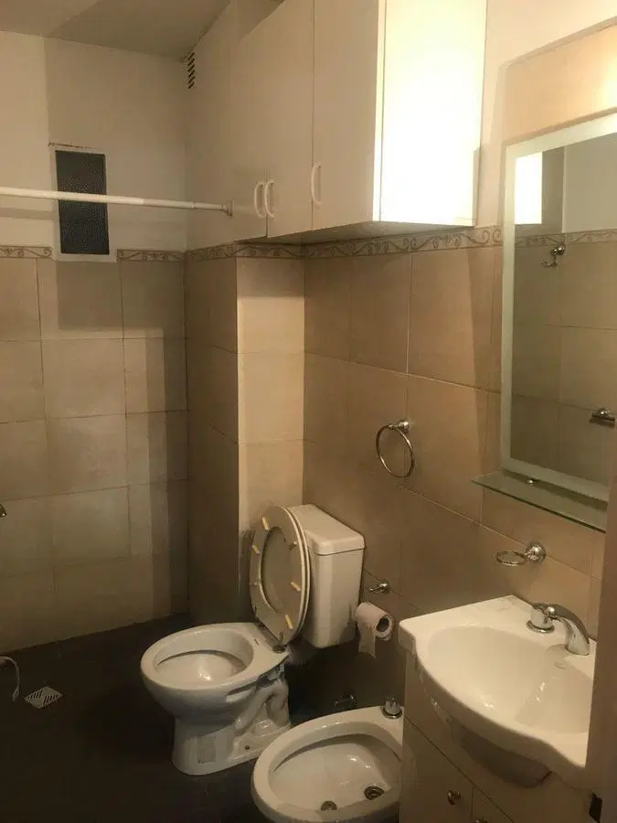 Venta Dpto a metros de Av. Pellegrini. 2