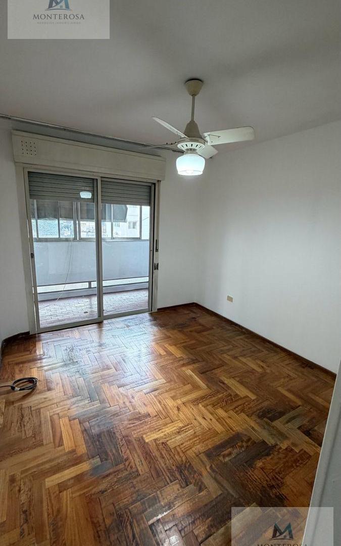 Foto de Departamento de 80 m² con 3 dormitorios en venta en Centro Rosario, imagen 2