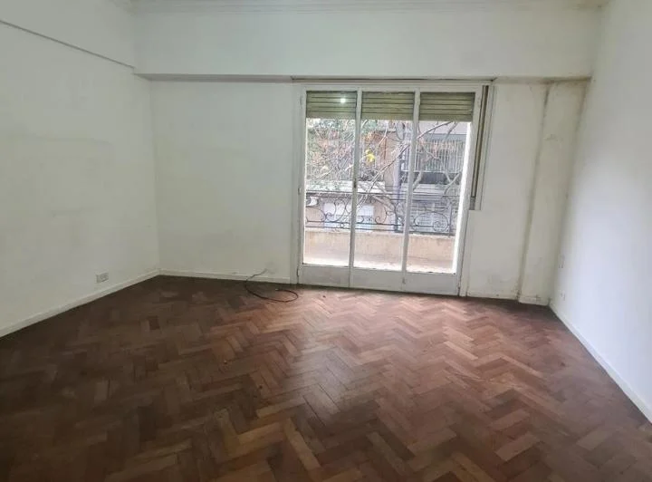 Departamento de cuatro cuatro ambientes en Almagro 4