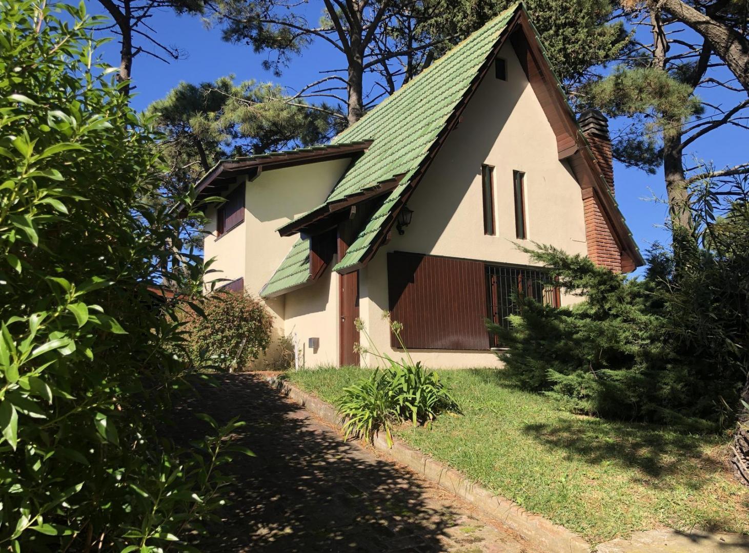 VENTA-Casa Unica Propiedad En Barrio Privado Villa Gesell -