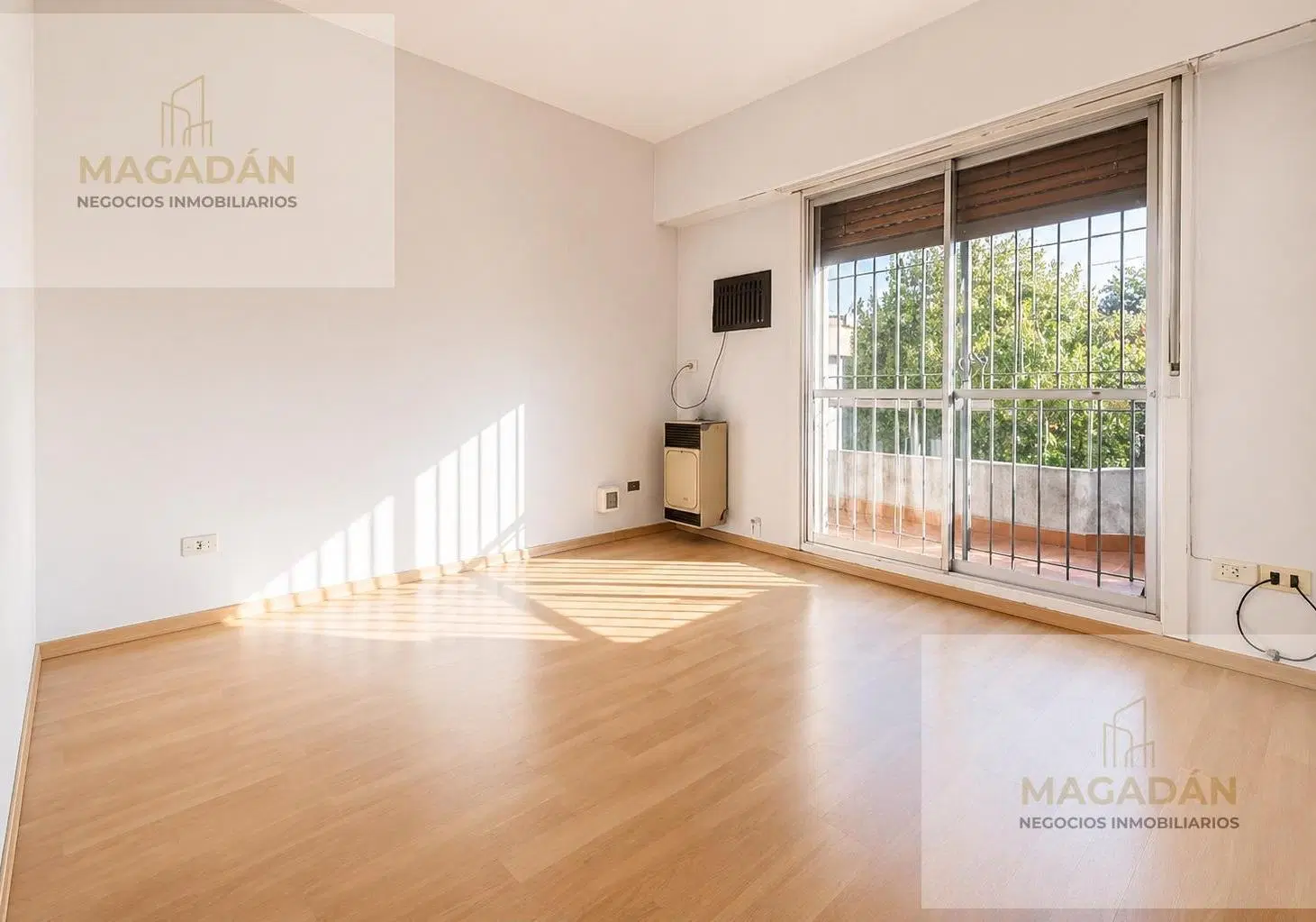 Venta - Casa de 4 ambientes en Villa Sarmiento - apto crédito - acepta permuta 3